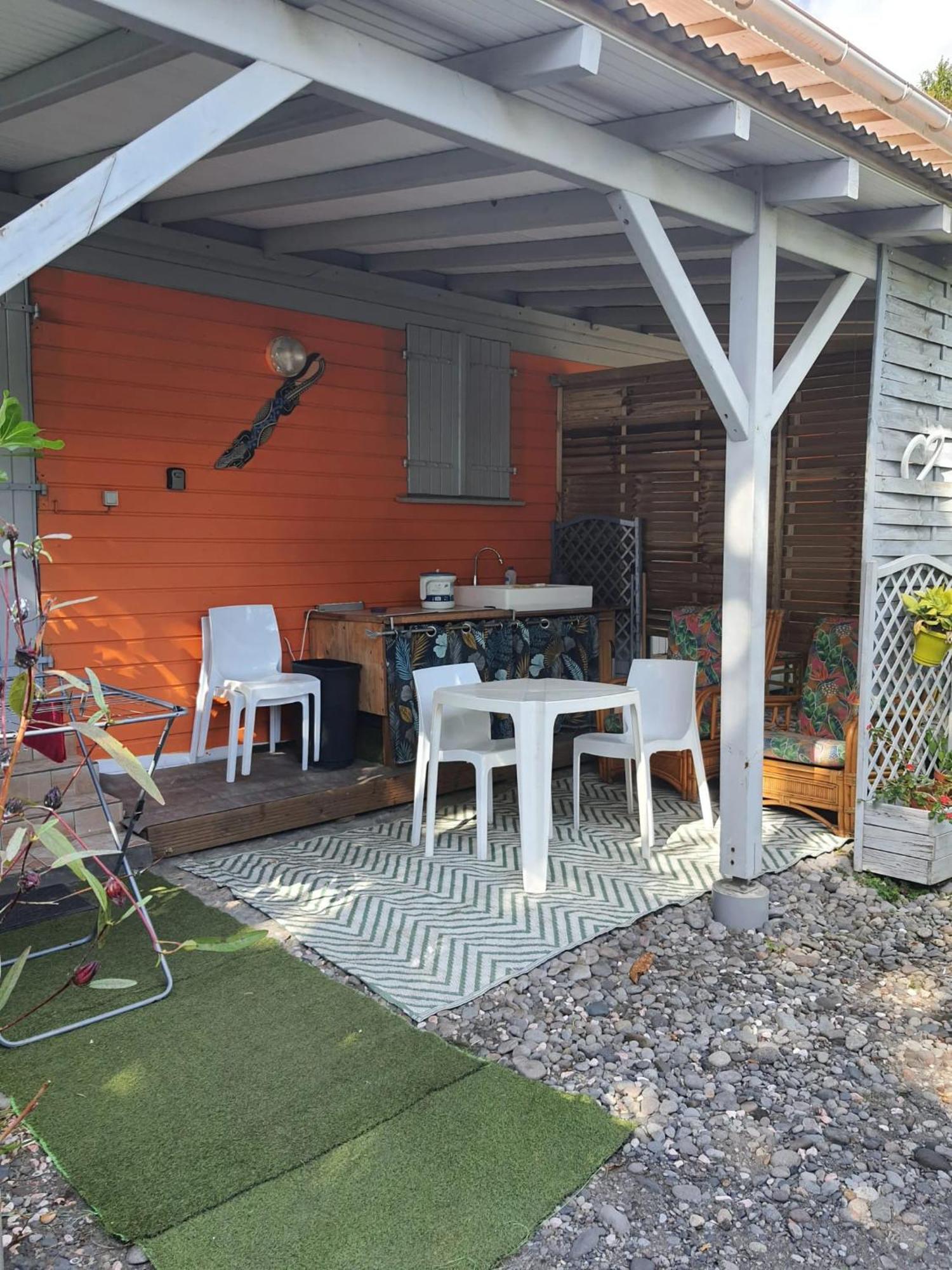Appartement Cosy Au Carbet Avec Balcon Et Vue Sur Mer 70 M² Le Carbet Bagian luar foto